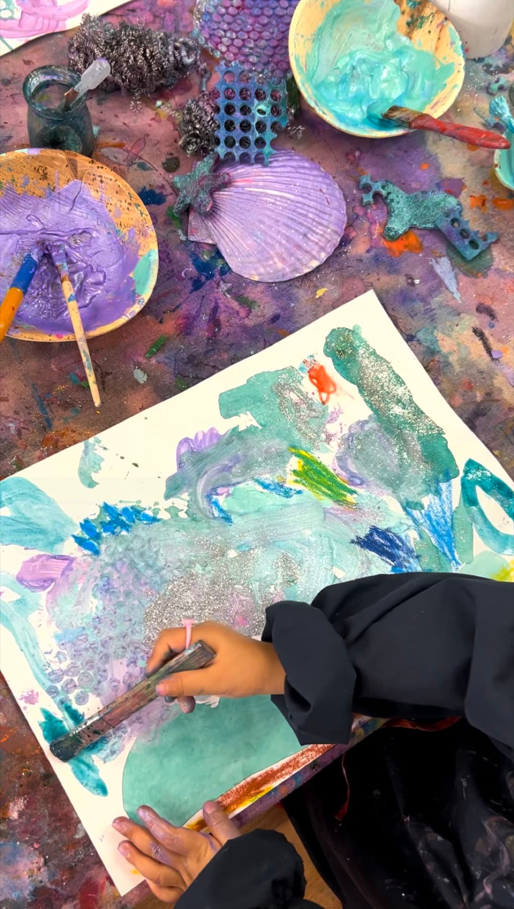 Painting with shells