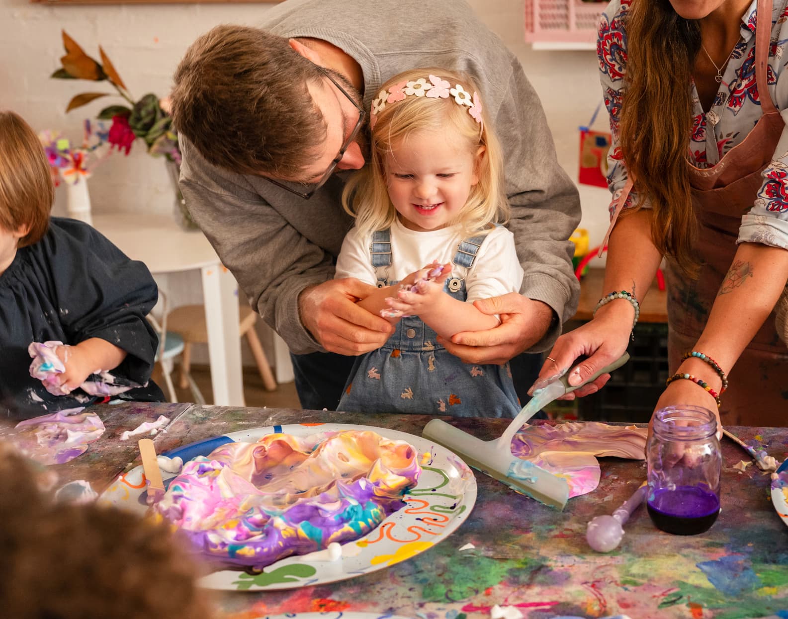 Parent and toddler enjoying a creative art session at Smudge Artspace